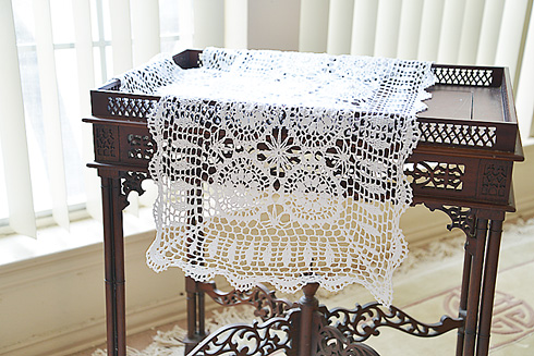 Crochet Rose Table Runner. 16" x 54" White - Click Image to Close